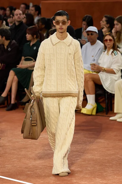 Look 22